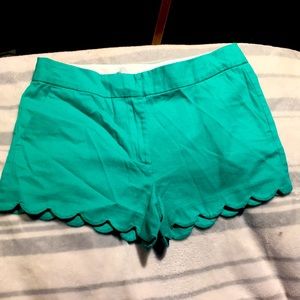 Crewcut green short
